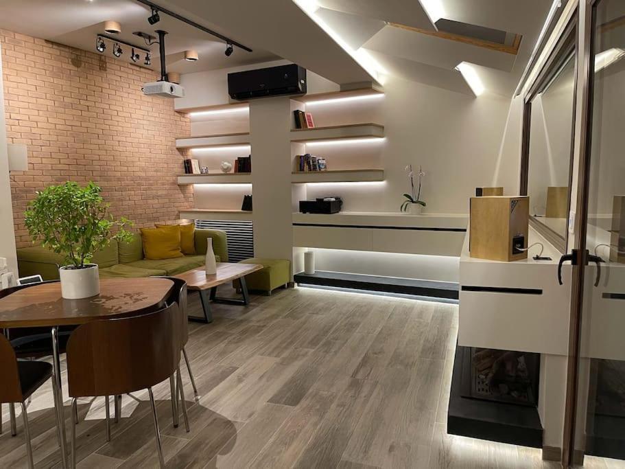 Acropolis Lux Apartment アテネ エクステリア 写真